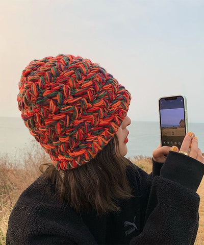Wunderschöner orangefarbener handgemachter Strick-Bucket-Hut