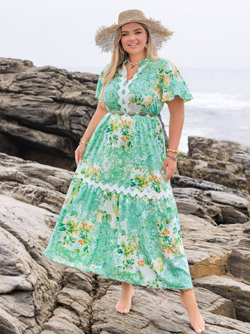 Plus Size Short Sleeve Light Green Floral Beach Maxi Dress