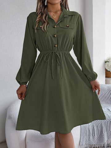 Langärmliges Midikleid mit Kragen und Taschen