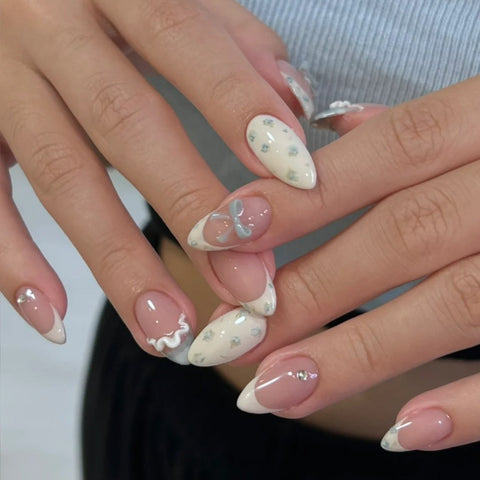 Hot SaleCute and fresh style short almond fake nailsHandmade Artificial Gel Nail Press-On Nails