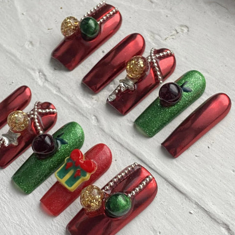 NewChristmas Metal GiftCarefully designed pure handmade press-on gel nails