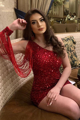 Stylish Sheath One Shoulder Red Sequins Short Homecoming Dress with Tassel