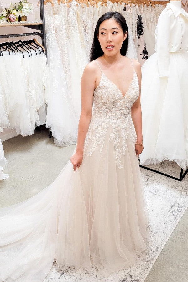 Bmbridal Elegant V-Neck Sleeveless Wedding Dresses Tulle With Appliques