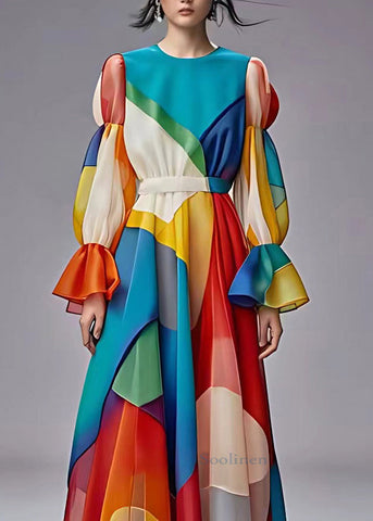 Elegantes, blaues, schmeichelndes Chiffon-Maxikleid mit Rundhalsausschnitt und langen Ärmeln