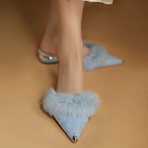 Sexy Chunky Hausschuhe Frauen Pelz Spitz Schuhe 2024 Mode Neue Winter Party Slingback Samt Kurze Stiefel Weibliche Chaussure
