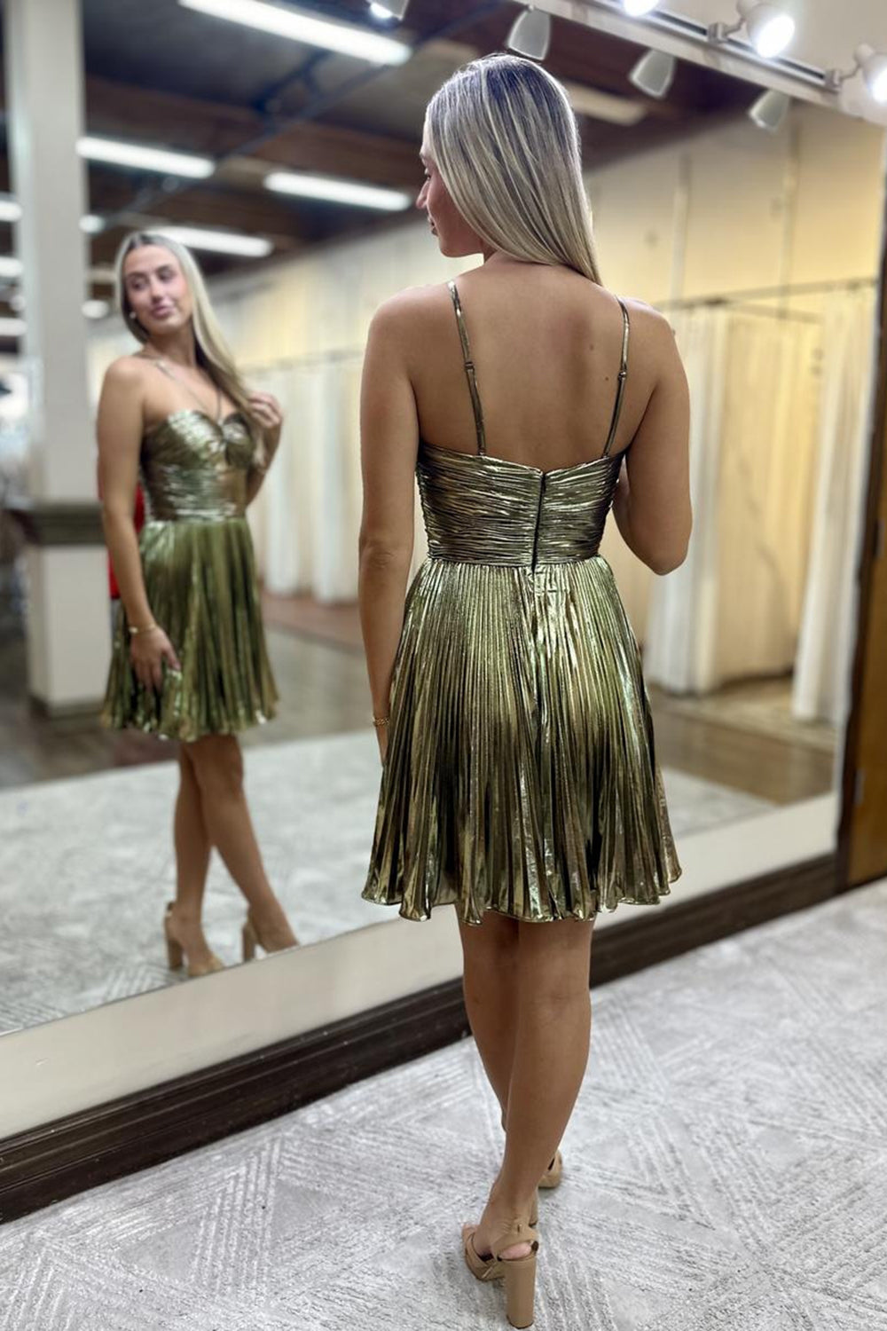 Golden Metallic Spaghetti Straps Pleated A-Line Short Homecoming Dress
