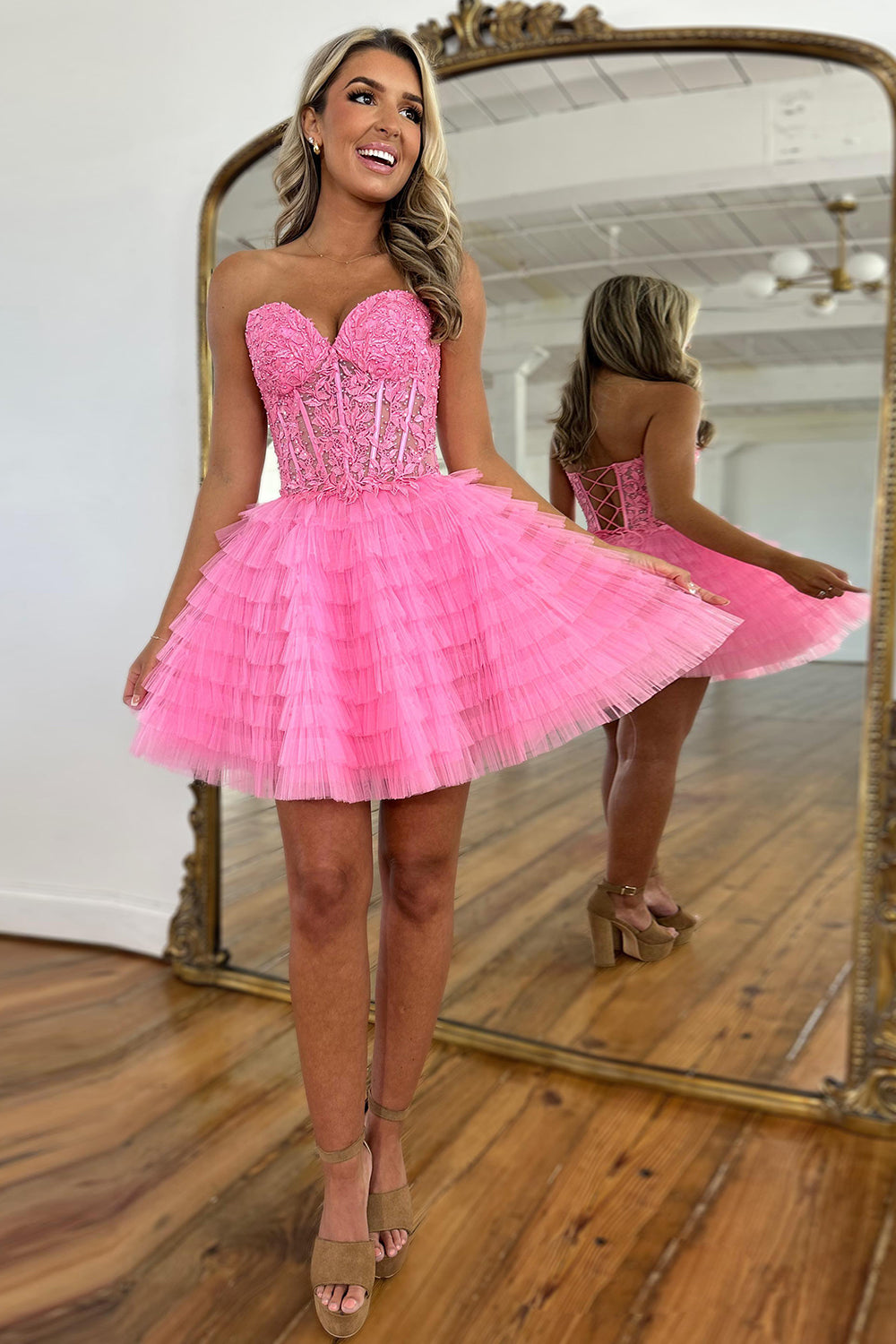 Red Sweetheart A-Line Tulle Tiered Corset Homecoming Dress with Appliques