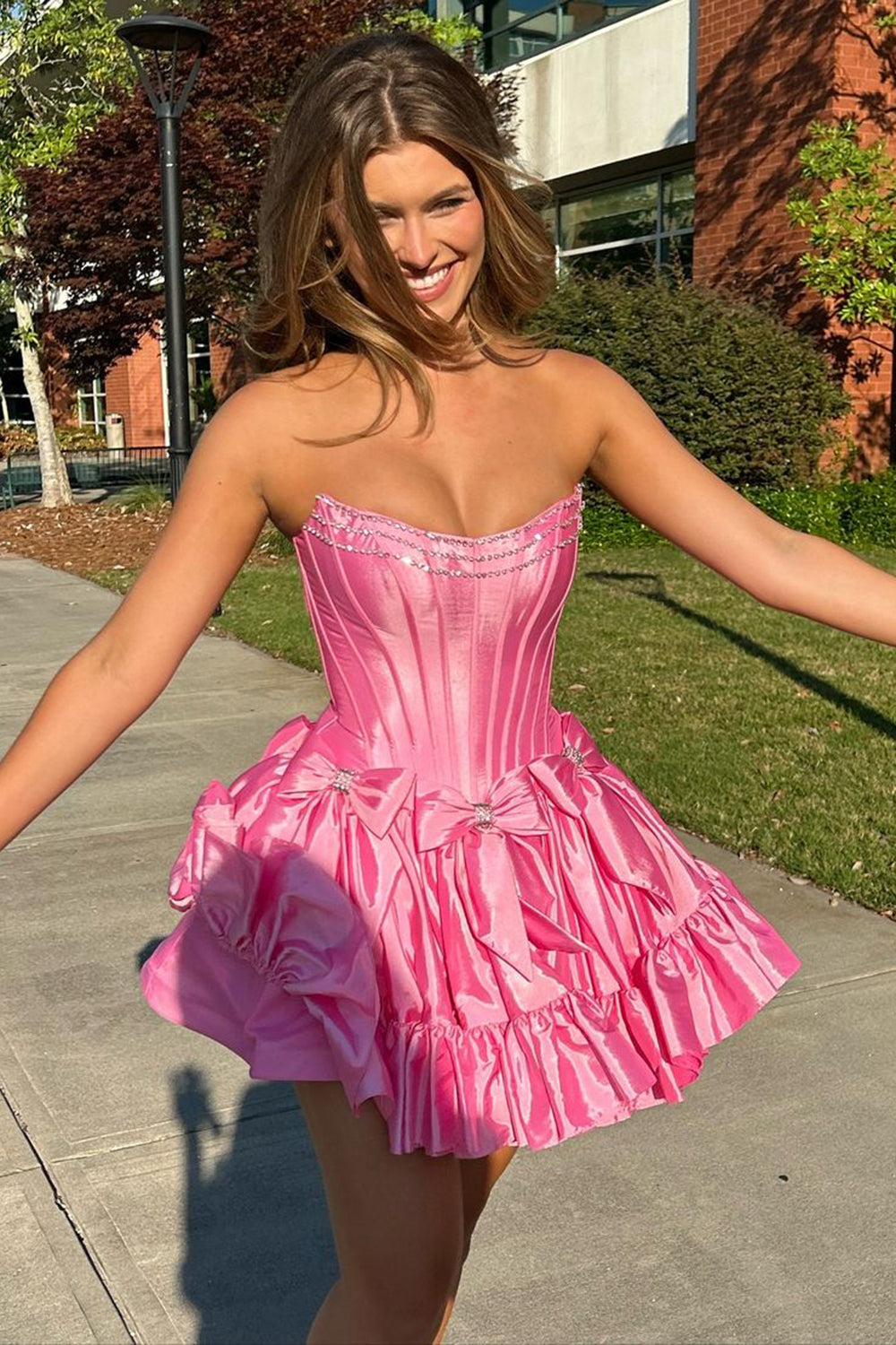 Trendy Black Strapless A-Line Satin Short Homecoming Dress with Bow