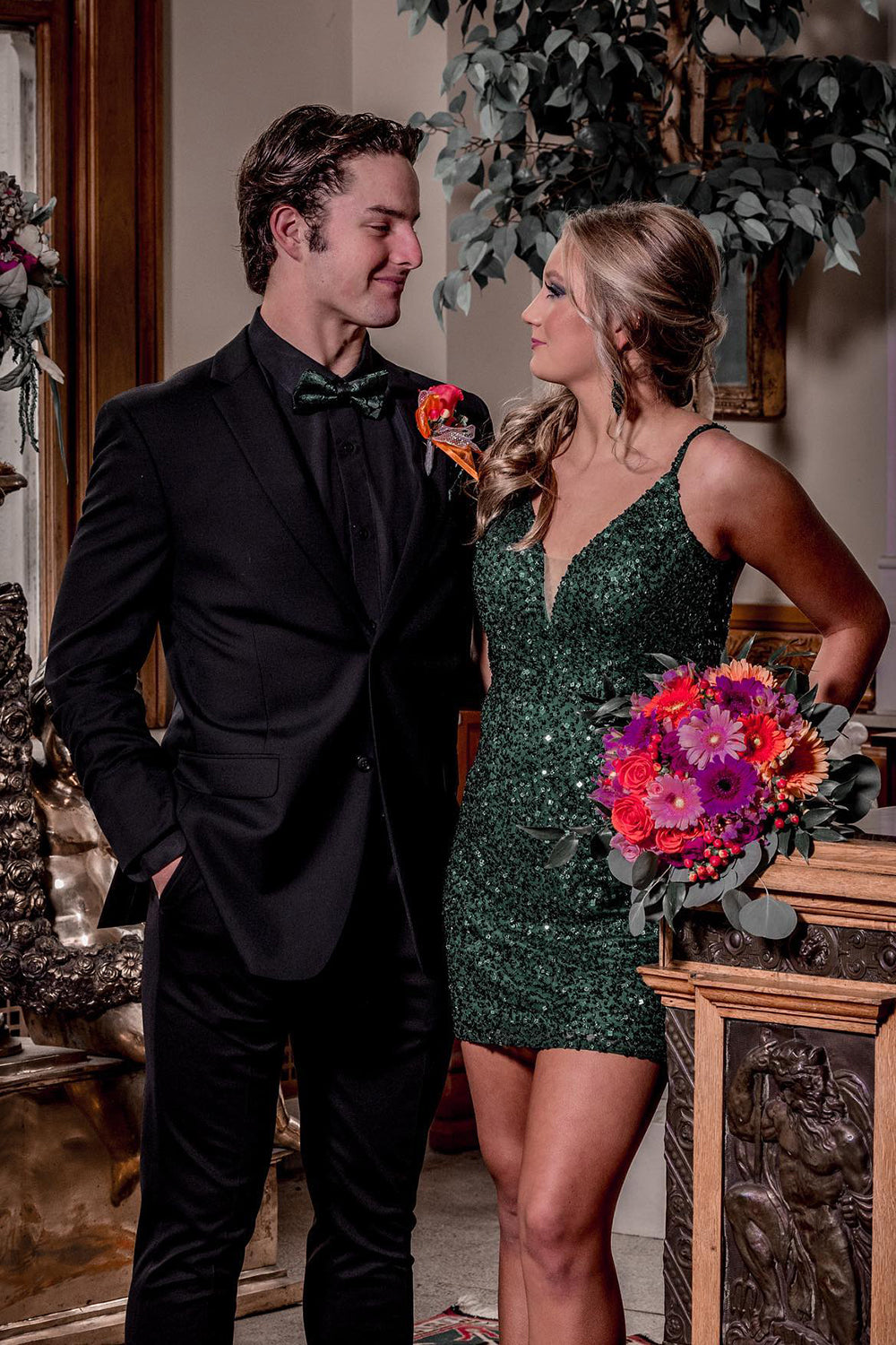 Sparkly Dark Green Spaghetti Straps Sequins Bodycon Short Homecoming Dress