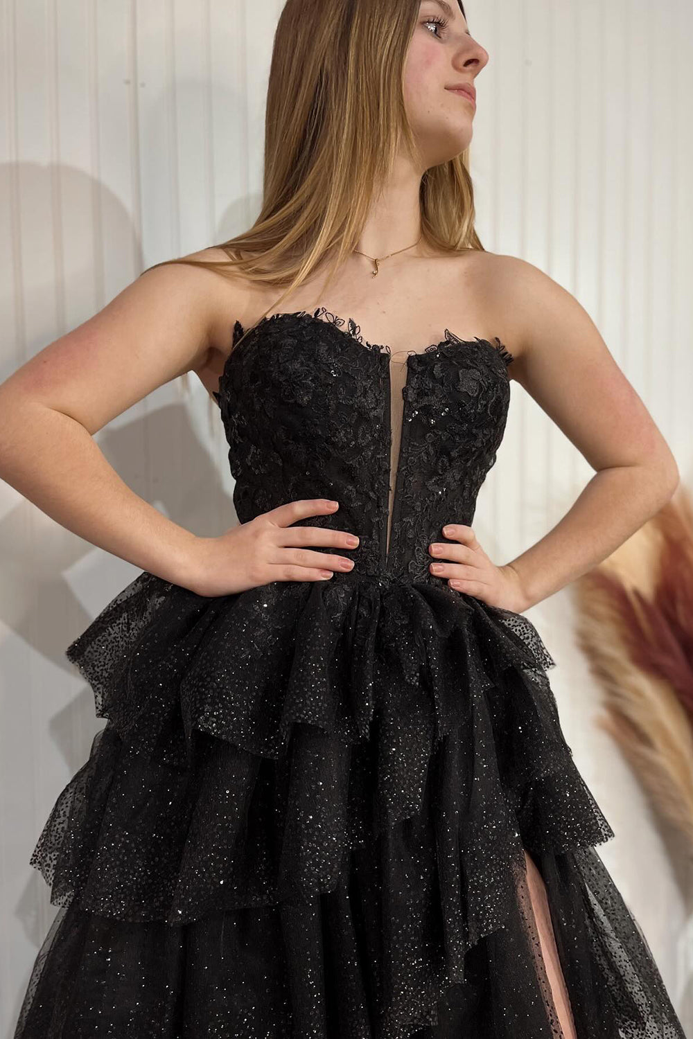 Sparkly Black Sweetheart Tulle A-Line Tiered Long Corset Prom Dress with Appliques