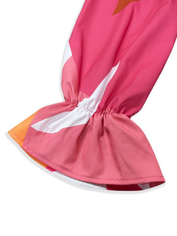 Rollkragenkleid mit kontrastierenden Volantärmeln