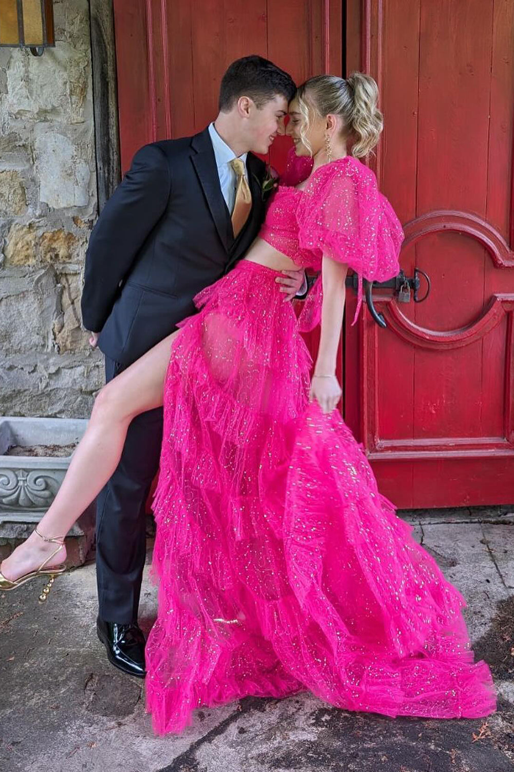 Fuchsia A-Line Tulle Tiered Square Neck Puff Sleeves Long Prom Dress with Slit