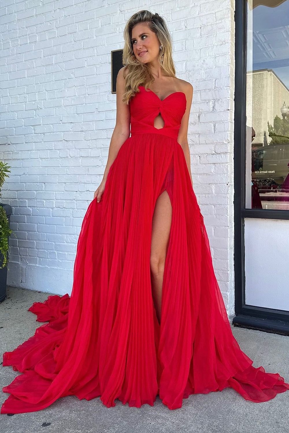 Trendy Red Sweetheart A-Line Chiffon Pleated Long Prom Dress with Slit