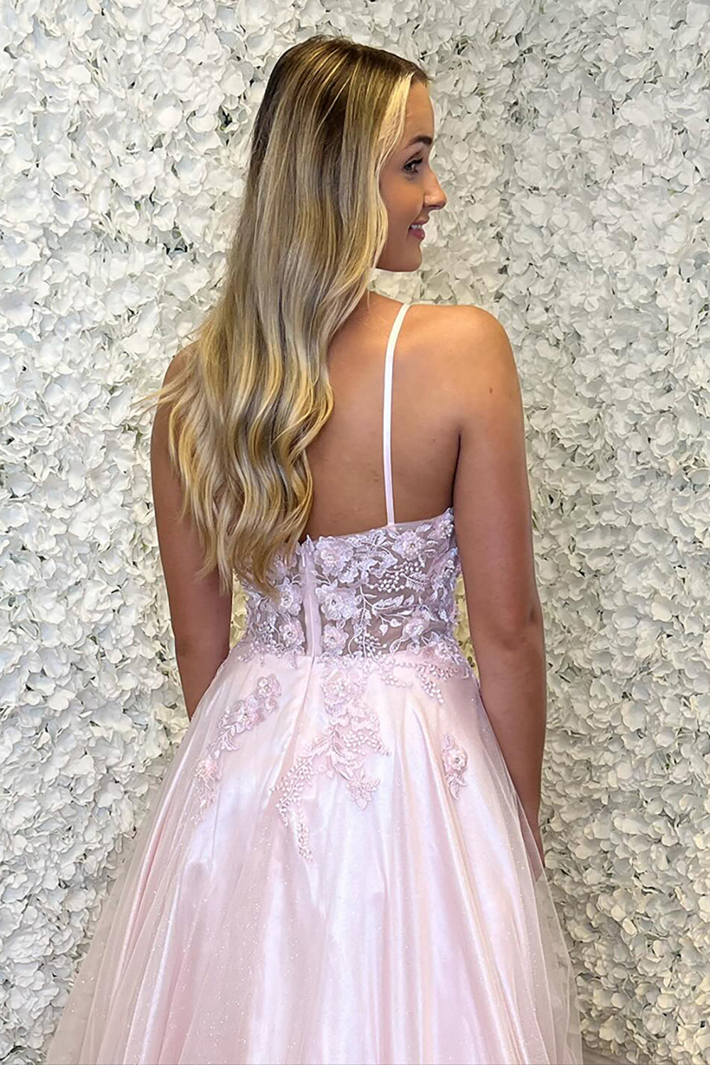 Pink Halter Neck A-Line Tulle Long Prom Dress with Appliques