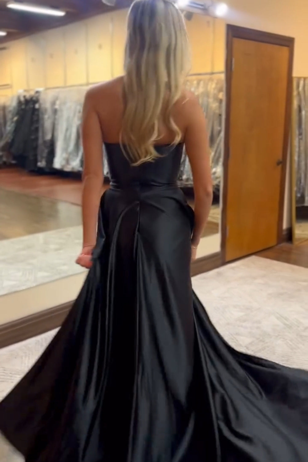 Black Sweetheart Satin Ruched Sheath Long Prom Dress with Slit