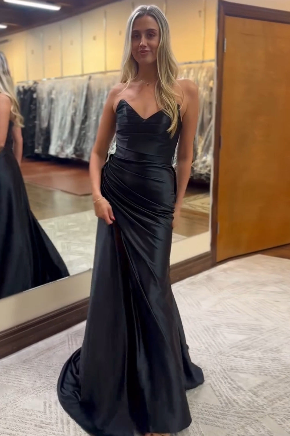 Black Sweetheart Satin Ruched Sheath Long Prom Dress with Slit