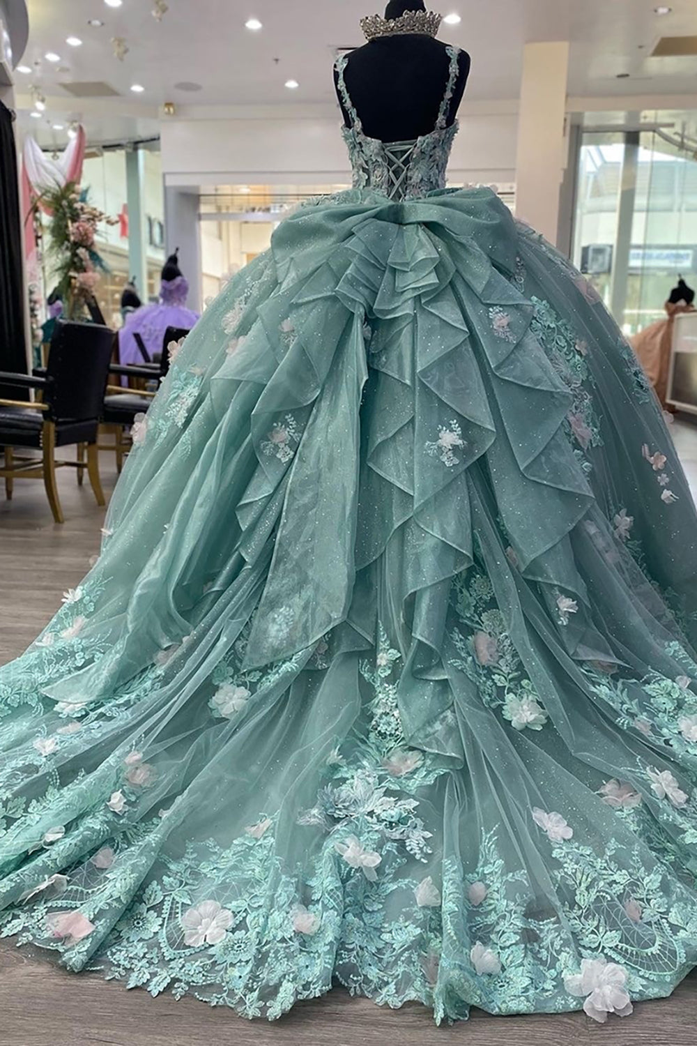 Sage Green Sweetheart Tulle Ball Gown Quinceanera Dress with Appliques
