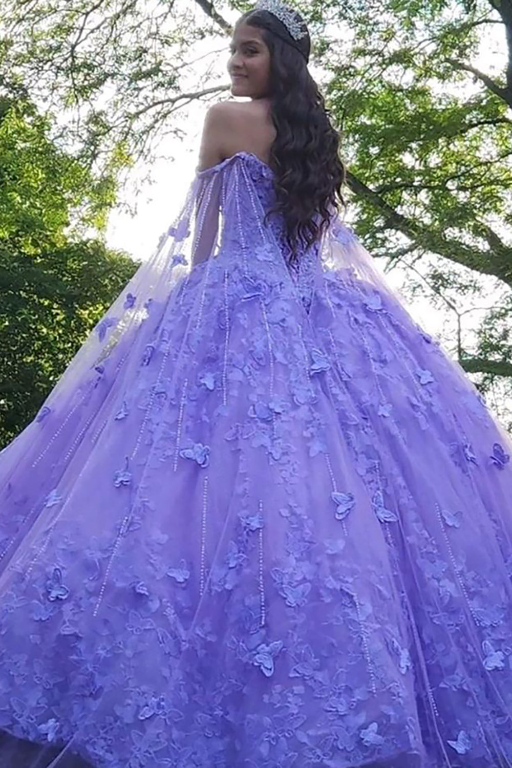 Lilac Ball Gown Spaghetti Straps Caped Tulle Quinceanera Dress with Appliques