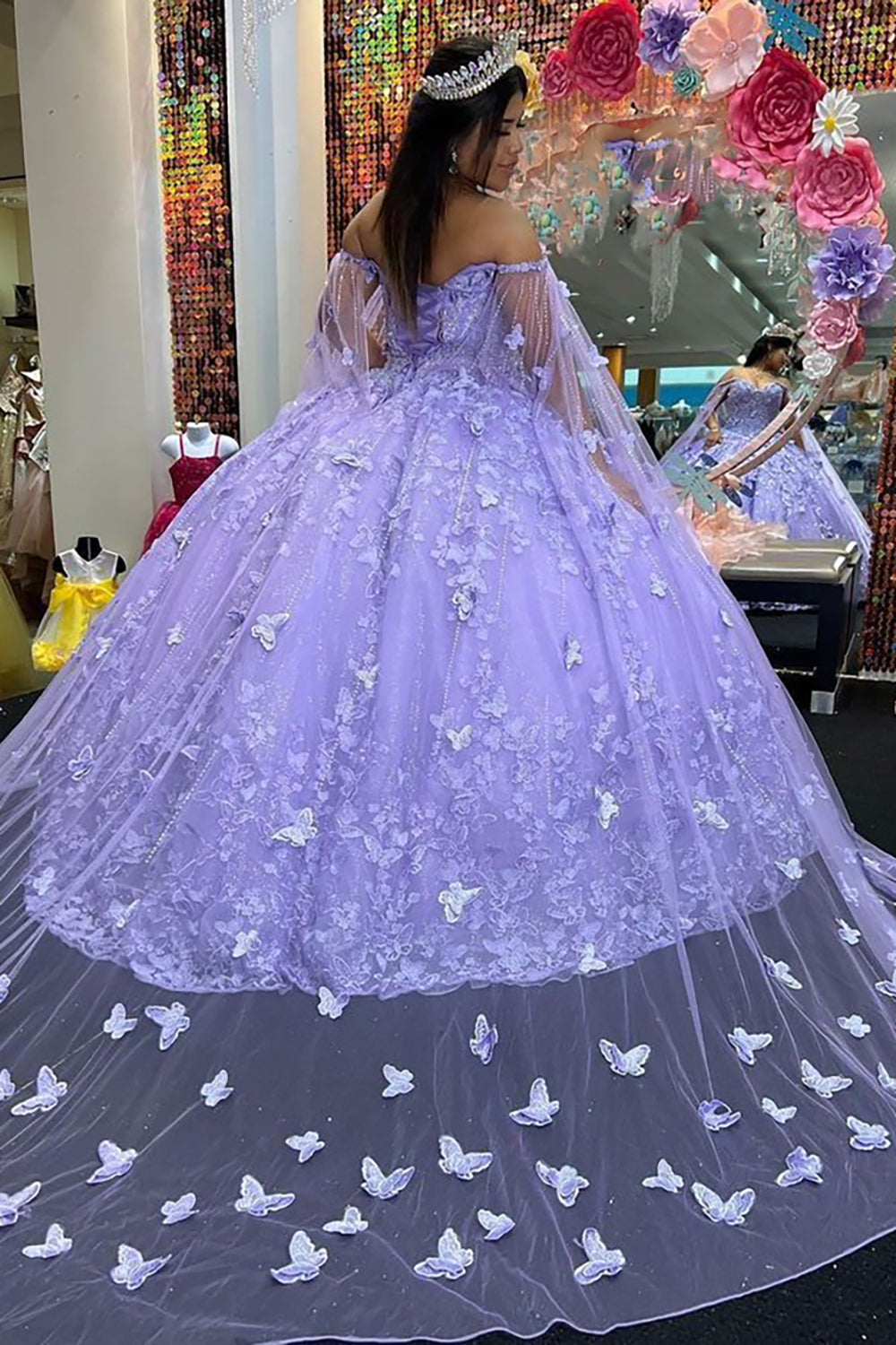 Lilac Ball Gown Spaghetti Straps Caped Tulle Quinceanera Dress with Appliques