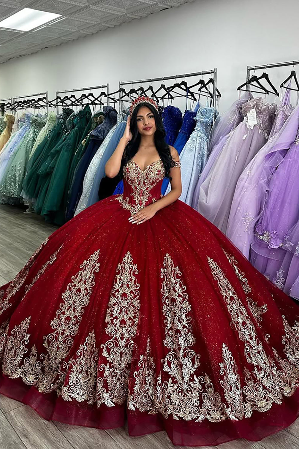 Sparkly Red Off the Shoulder Ball Gown Tulle Quinceanera Dress with Gold Applique 