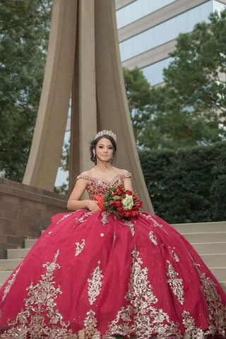 Sparkly Red Ball Gown Off the Shoulder Tulle Quinceanera Dress with Sequins Applique 