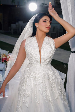 Princess Bridal Gown Sleeveless Long With Appliques