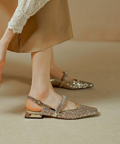 Edle flache Sandalen aus echtem Leder mit Kreuzriemen und Zirkonia in Champagner
