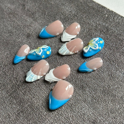 Blue Shell Short Almond NailsCarefully designed pure handmade press-on gel nails