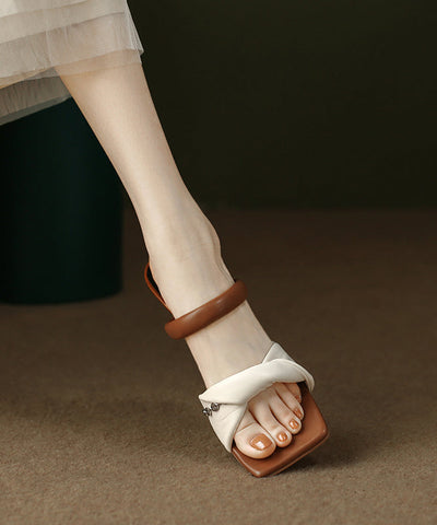 Feine, gespleißte Kitten Heels in Lila aus Kunstleder
