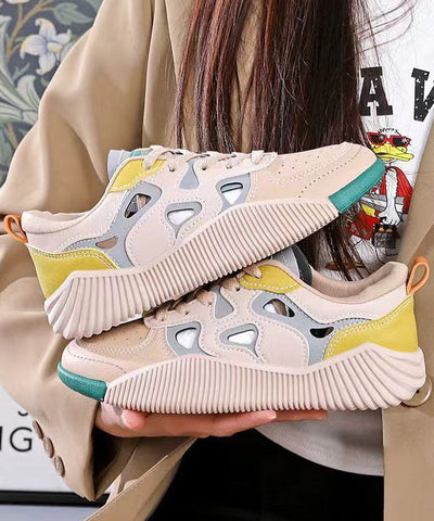 Bequeme grüne Schuhe für Plattfüße mit ausgehöhlten Kreuzriemen für Damen