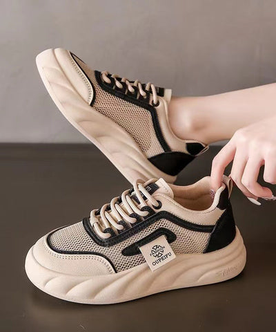 Atmungsaktive Mesh-Schnürschuhe mit Spleißen in Schwarz für Damen