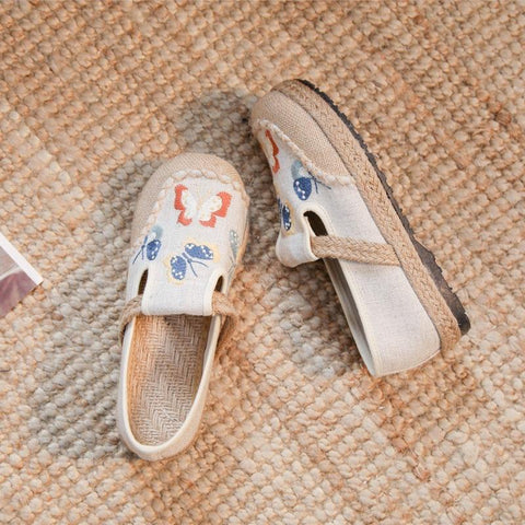 New Butterfly Embroidered Cloth Shoes with Fresh Shallow
