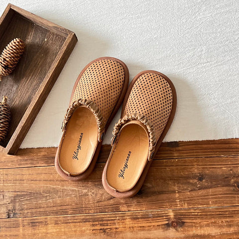 2022 Retro Leather Hollow Soft Casual Sandals / Slippers