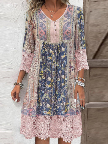 Feminines Boho-Midikleid aus Spitze in voller Größe