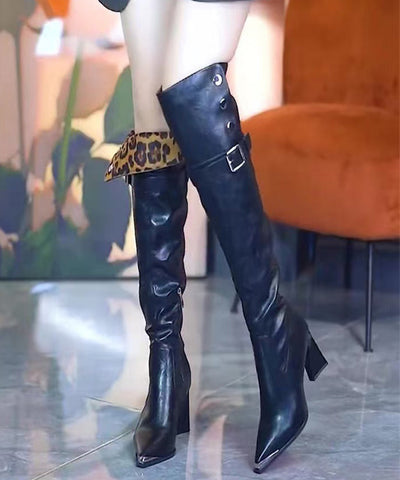 Gelbe, schicke Stiefel aus Kunstleder mit klobigem Absatz
