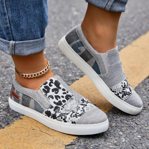Lässige Slip-on-Plateau-Sneakers mit flachem Absatz und Loafer-Schuhen