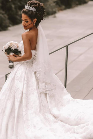 Off-the-Shoulder Princess Wedding Dress With Appliques