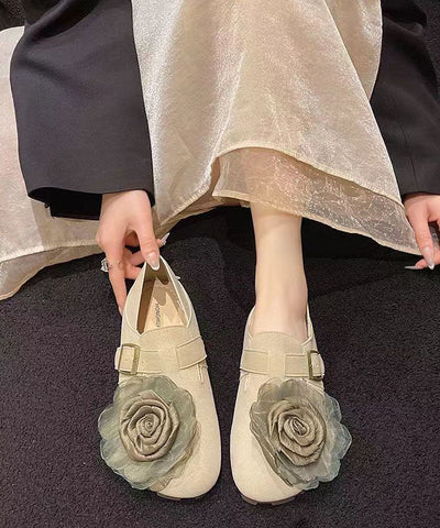Khakifarbene, weiche flache Schuhe aus Kunstleder mit Blumenmuster für Damen