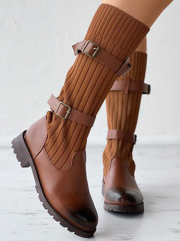 Strickstiefel mit Leopardenmuster und flachem Absatz