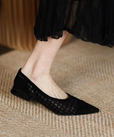 Schwarze ausgehöhlte, atmungsaktive Tüll-Spleiß-Flats für Damen