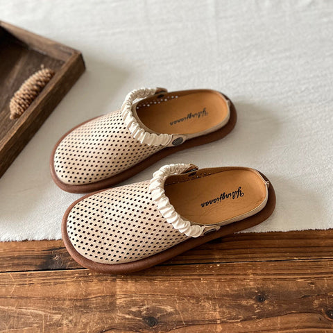 2022 Retro Leather Hollow Soft Casual Sandals / Slippers
