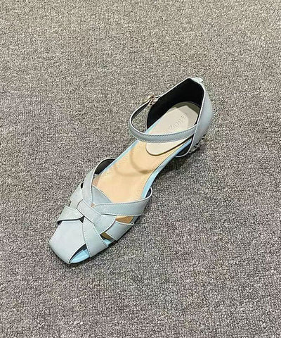 Elegante flache Sandalen mit ausgehöhltem Schnallenriemen Hellblau