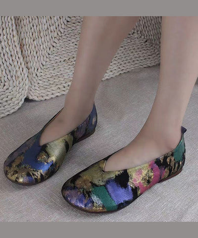 Handgemachte flache Schuhe aus echtem Leder im Ethno-Stil mit Lavendel-Print