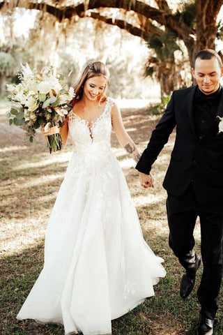 Bmbridal Sleeveless Princess Wedding Dress V-Neck With Lace Appliques
