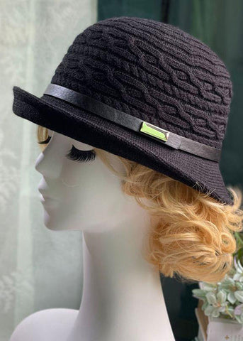 Schicke Glockenmütze aus Strick mit Patchwork-Schärpen in Khaki