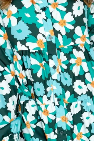 Helles Minikleid mit Blumenmuster