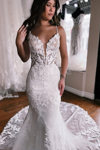 Robe de mariée sirène chic à bretelles spaghetti en dentelle