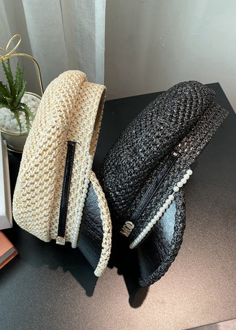 Eleganter Baskenmützenhut aus Stroh mit schwarzen Zirkon-Nagelperlen