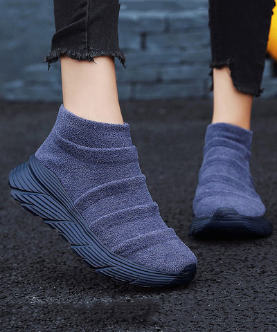 Kaffeefarbene, weiche, flache Schuhe mit Spleißplattform