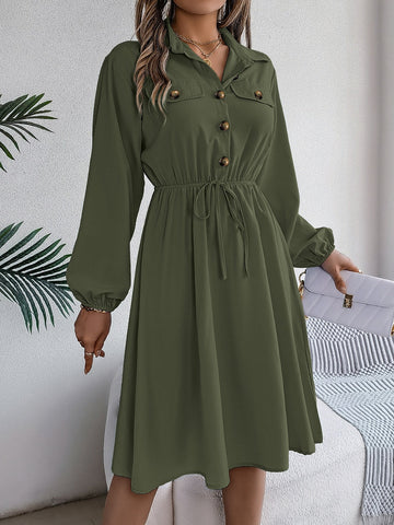 Langärmliges Midikleid mit Kragen und Taschen